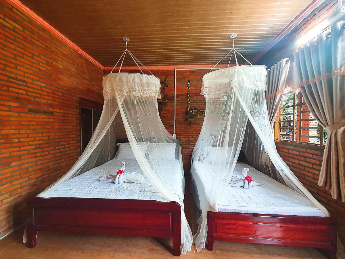 Thuy Tien Ecolodge Cát Tiên Eksteriør billede