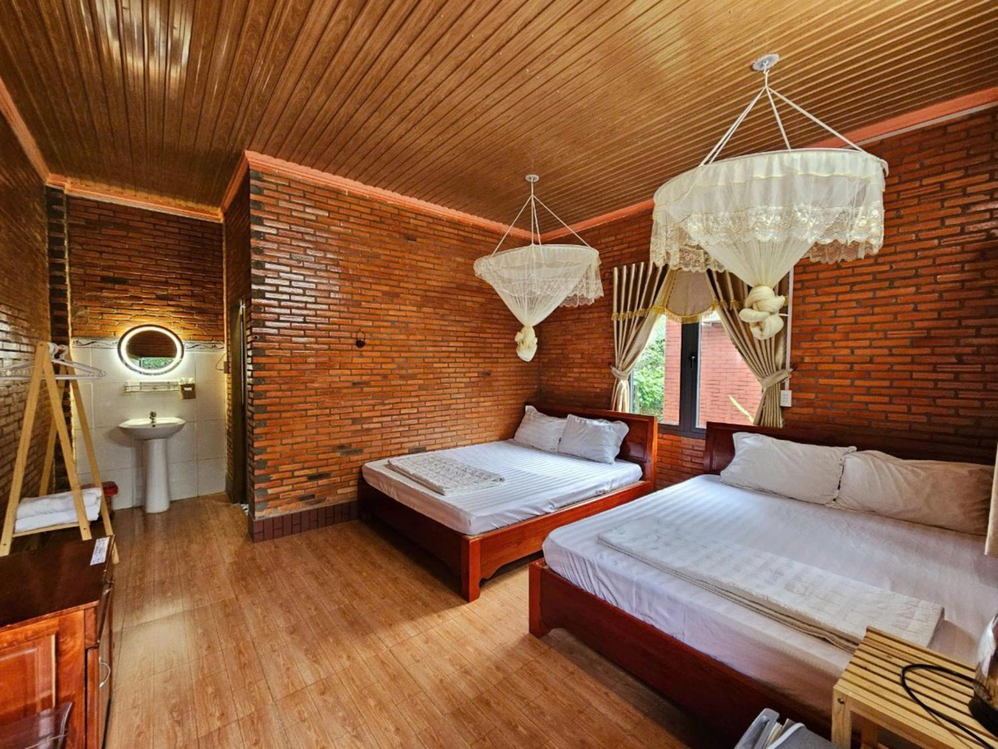 Thuy Tien Ecolodge Cát Tiên Eksteriør billede