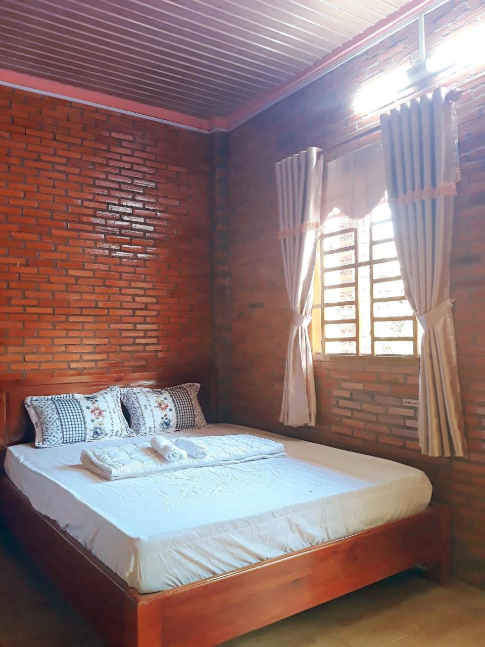 Thuy Tien Ecolodge Cát Tiên Eksteriør billede